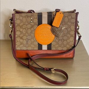 Coach Dempsey Carryall bag signature jacquard with stripe